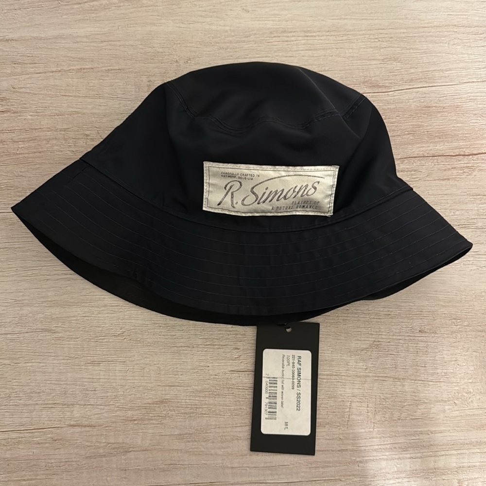 Unisex Raf Simons Reversible Bucket Hat - Picture 6 of 7